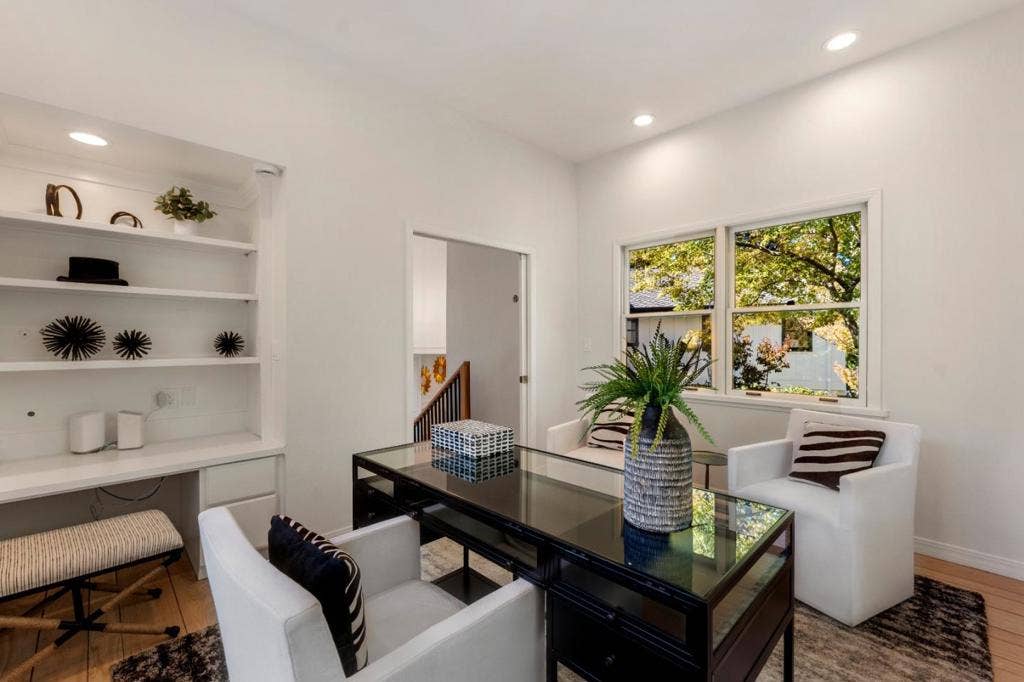 26209 Dori Lane, Los Altos Hills, CA 94022