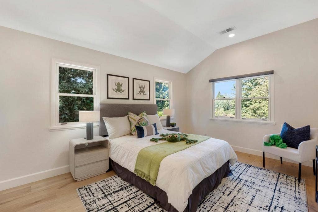 26209 Dori Lane, Los Altos Hills, CA 94022