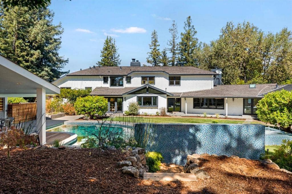 26209 Dori Lane, Los Altos Hills, CA 94022