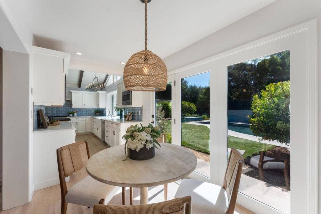 26209 Dori Lane, Los Altos Hills, CA 94022