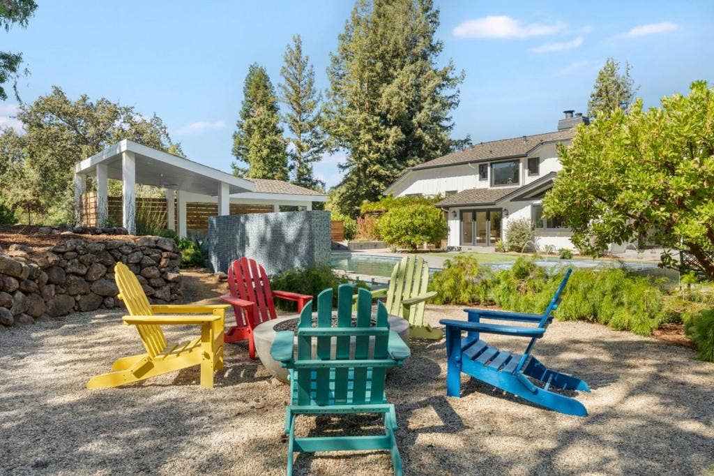 26209 Dori Lane, Los Altos Hills, CA 94022