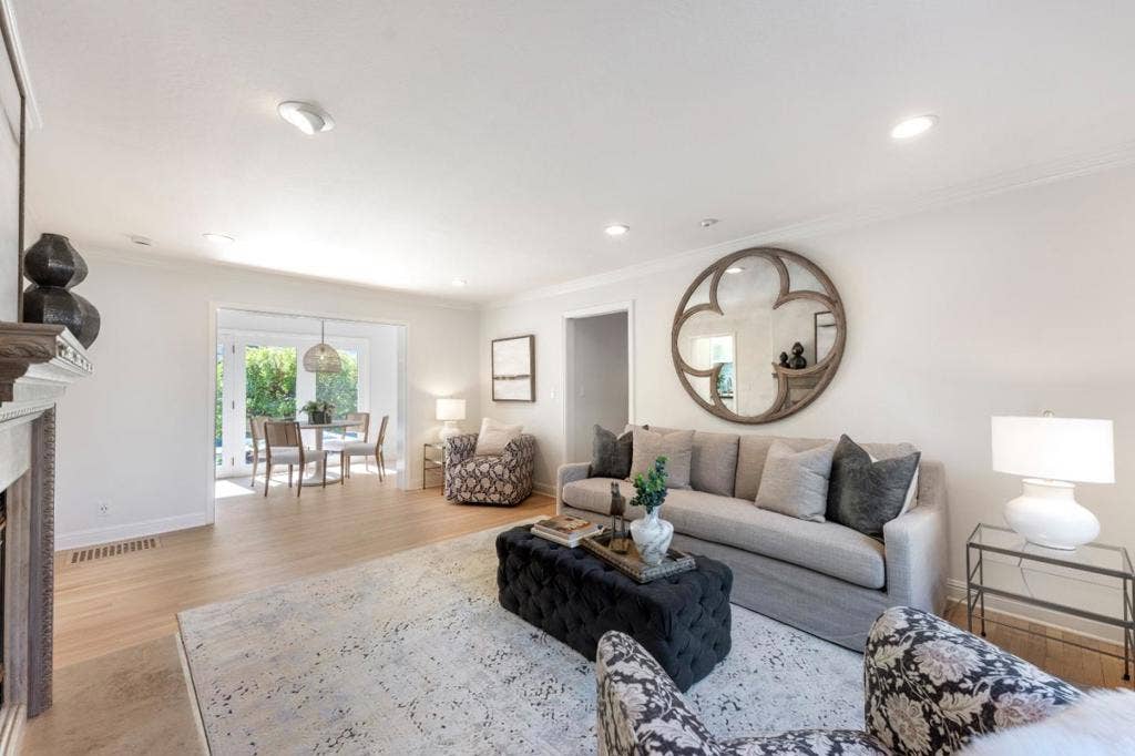 26209 Dori Lane, Los Altos Hills, CA 94022