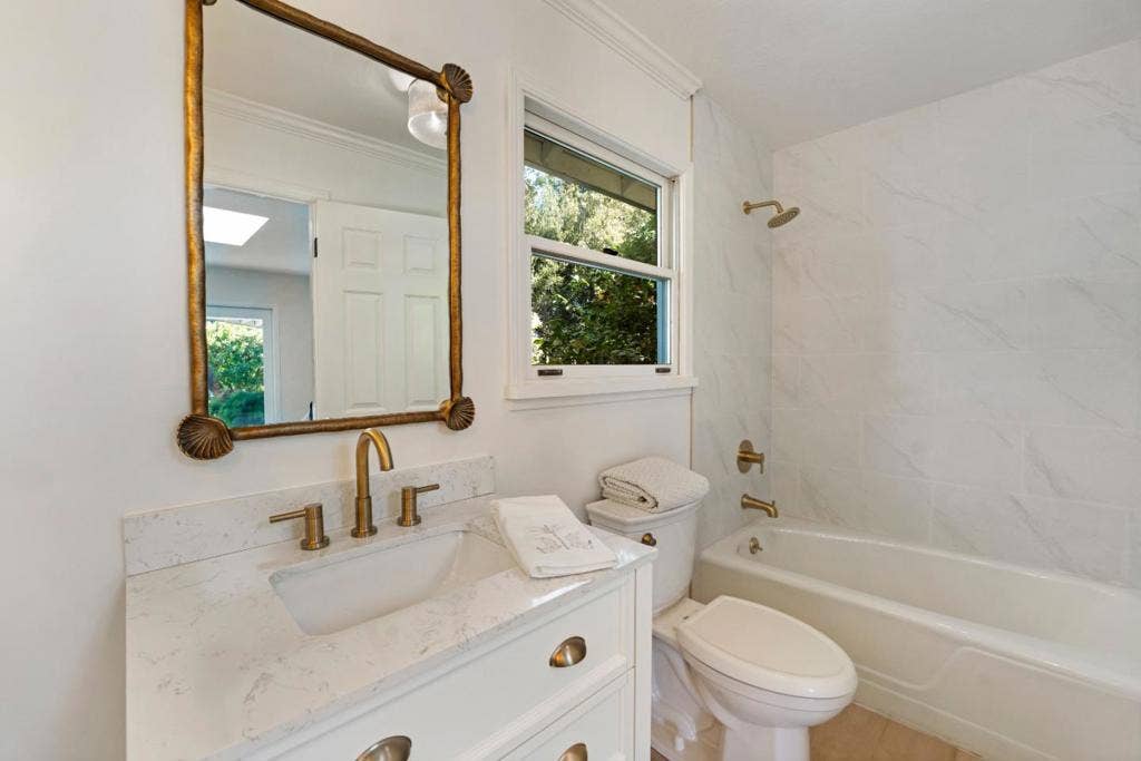 26209 Dori Lane, Los Altos Hills, CA 94022