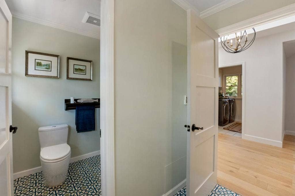 26209 Dori Lane, Los Altos Hills, CA 94022