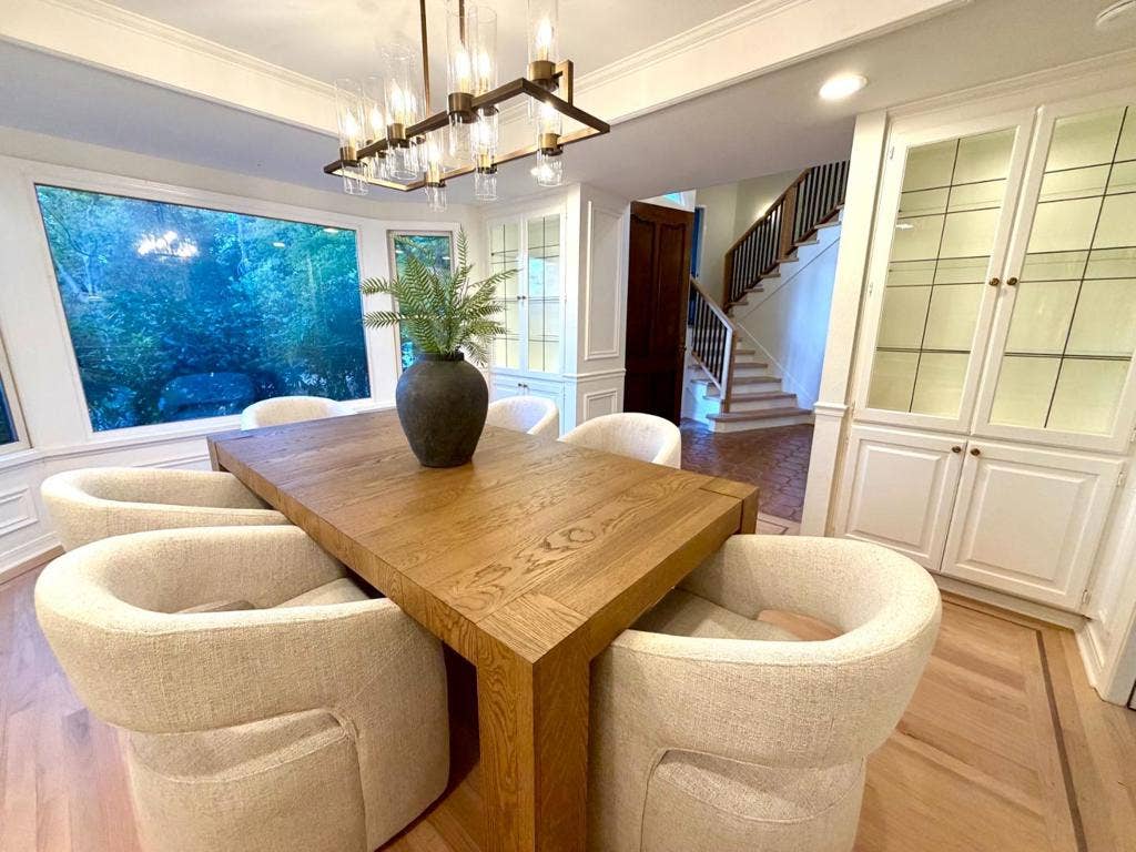 26209 Dori Lane, Los Altos Hills, CA 94022