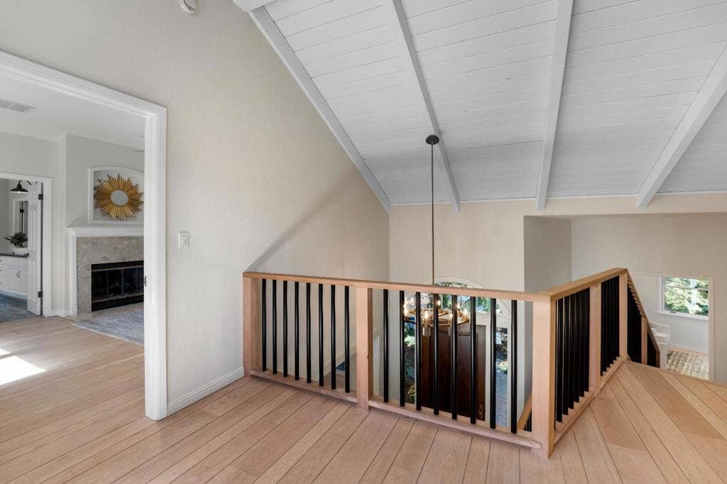 26209 Dori Lane, Los Altos Hills, CA 94022