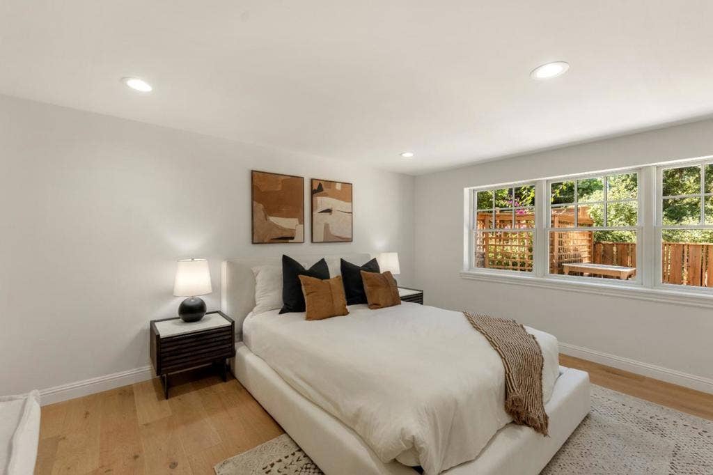 26209 Dori Lane, Los Altos Hills, CA 94022