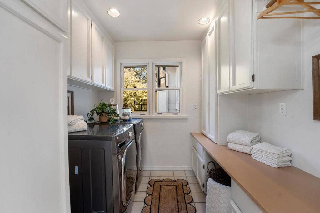 26209 Dori Lane, Los Altos Hills, CA 94022