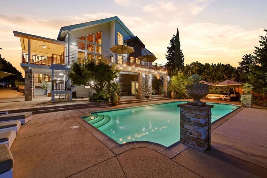 Property photo for 881 Sunkist Court, Redding, CA
