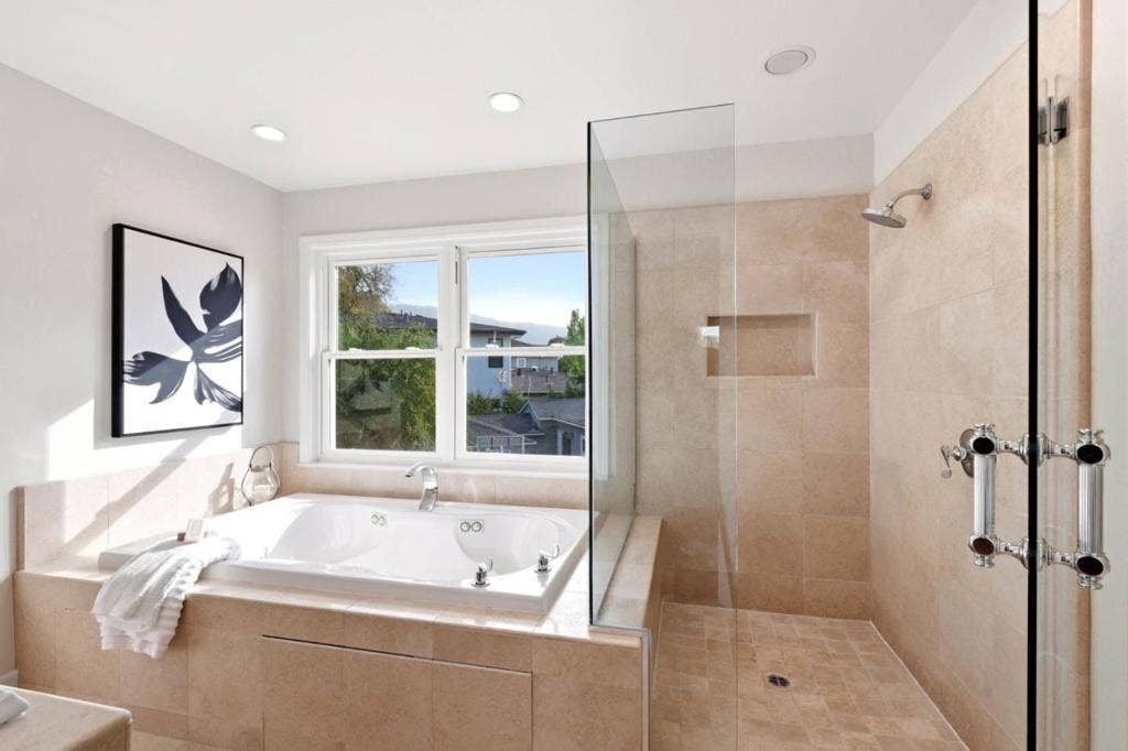 15580 Loma Vista Avenue, Los Gatos, CA 95032 15580 Loma Vista Avenue, Los Gatos, CA 95032