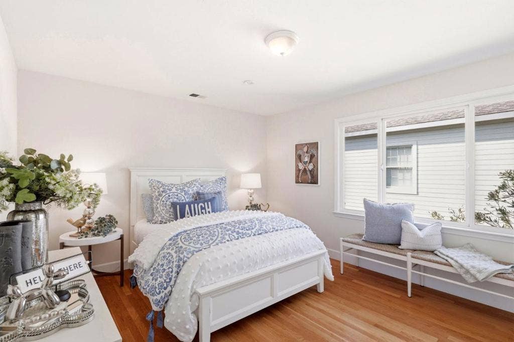 15580 Loma Vista Avenue, Los Gatos, CA 95032 15580 Loma Vista Avenue, Los Gatos, CA 95032
