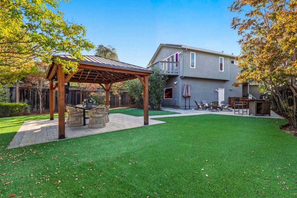 15580 Loma Vista Avenue, Los Gatos, CA 95032 15580 Loma Vista Avenue, Los Gatos, CA 95032
