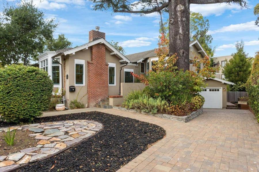Property photo for 826 Walnut Avenue, Burlingame, CA