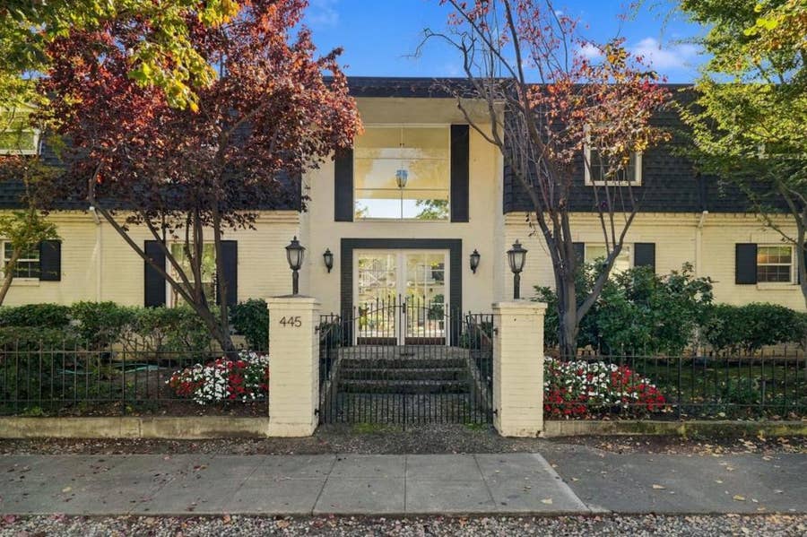 Property photo for 445 Oak Grove Avenue, #9, Menlo Park, CA