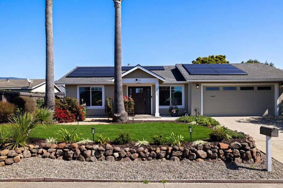 Property photo for 1575 Mizzen Lane, Half Moon Bay, CA