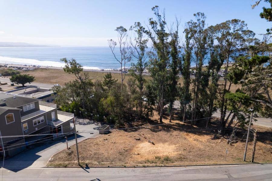 Property photo for El Granada, CA