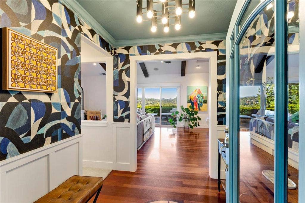 561 Hacienda Drive, Scotts Valley, CA 95066