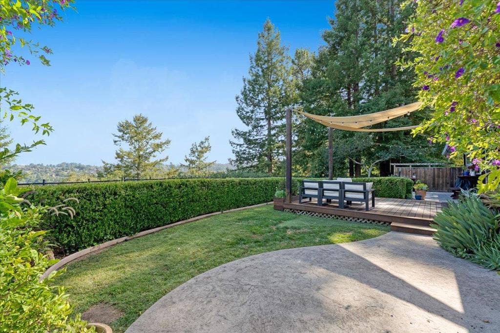 561 Hacienda Drive, Scotts Valley, CA 95066