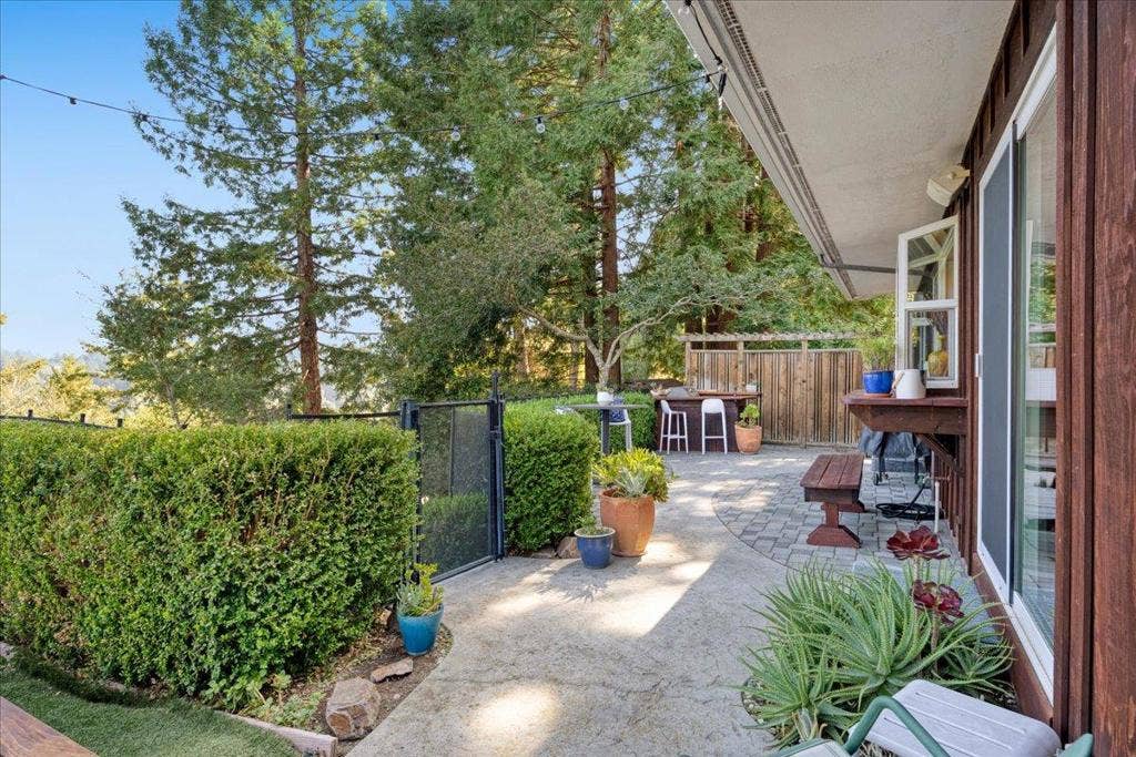 561 Hacienda Drive, Scotts Valley, CA 95066