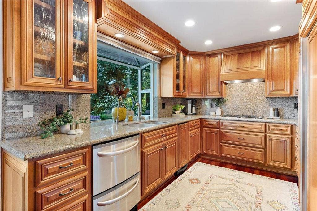 561 Hacienda Drive, Scotts Valley, CA 95066