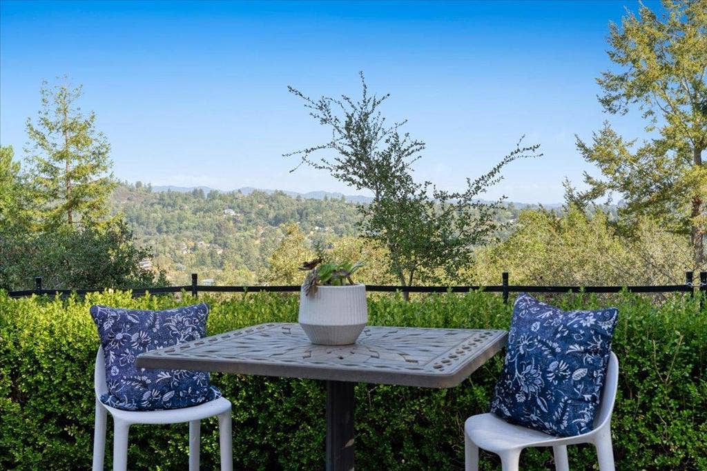 561 Hacienda Drive, Scotts Valley, CA 95066