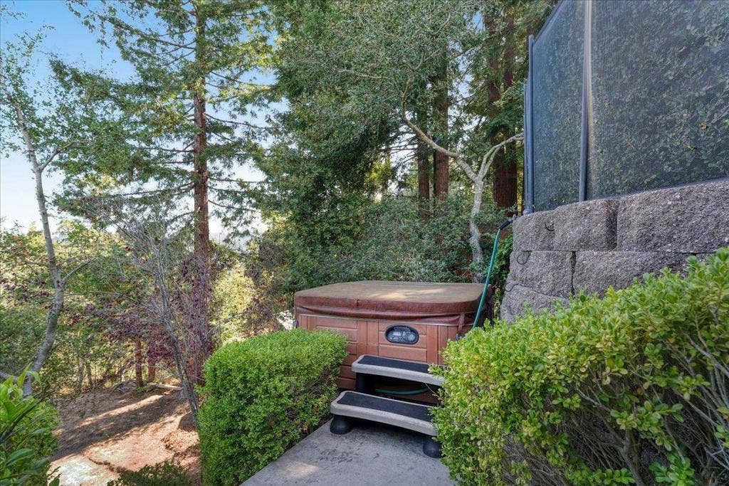 561 Hacienda Drive, Scotts Valley, CA 95066