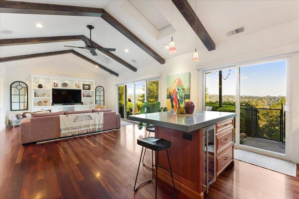 561 Hacienda Drive, Scotts Valley, CA 95066