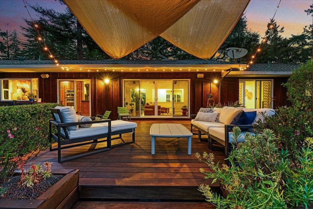 561 Hacienda Drive, Scotts Valley, CA 95066