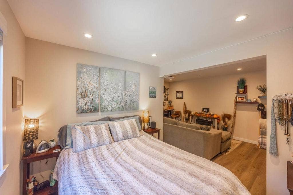 212 Dolores Street, El Granada, CA 94018 212 Dolores Street, El Granada, CA 94018