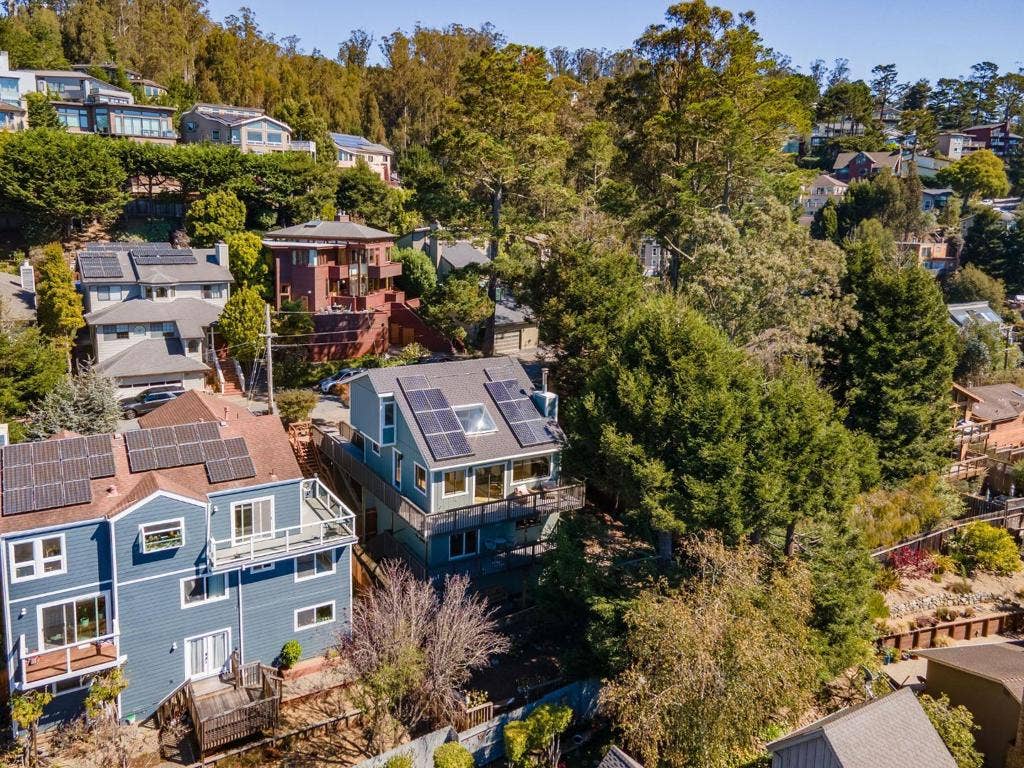 212 Dolores Street, El Granada, CA 94018 212 Dolores Street, El Granada, CA 94018