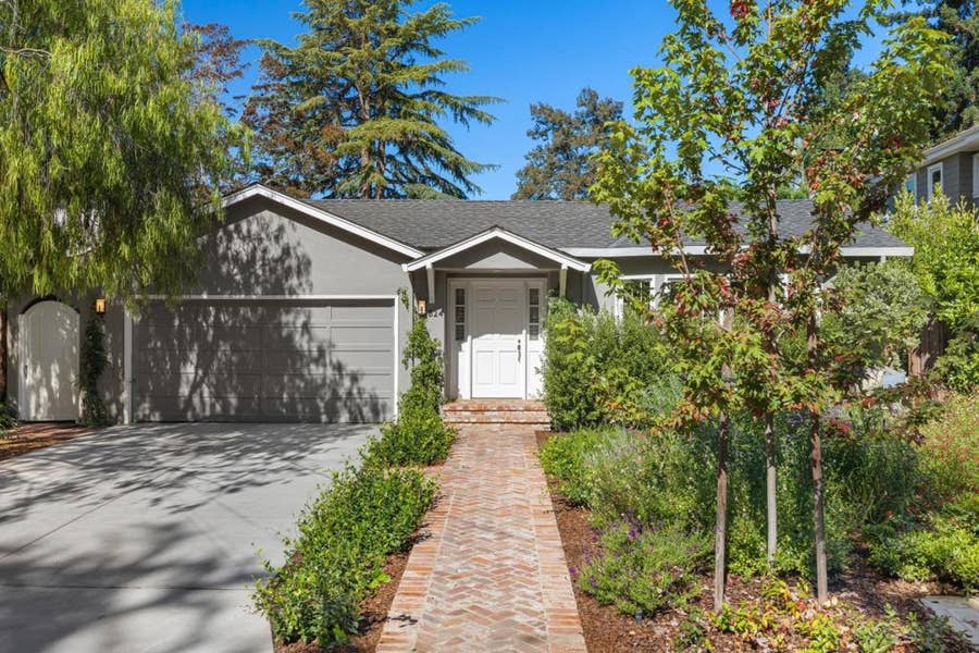 Property photo for 824 Harvard Avenue, Menlo Park, CA