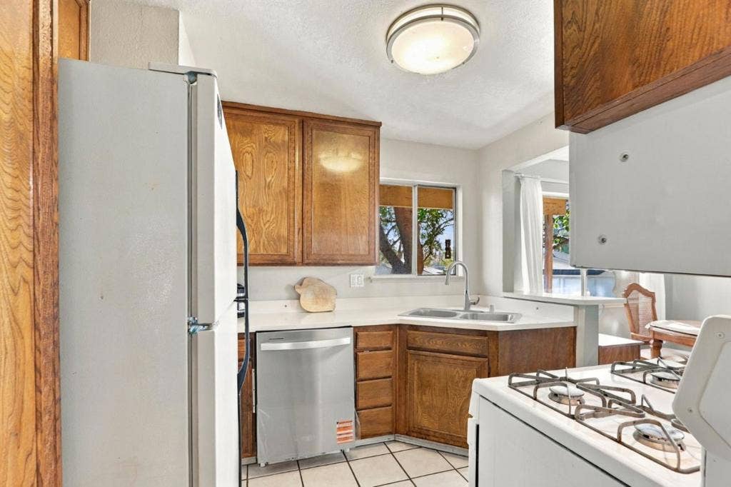 1035 Alta Mira Drive, #A, Santa Clara, CA 95051