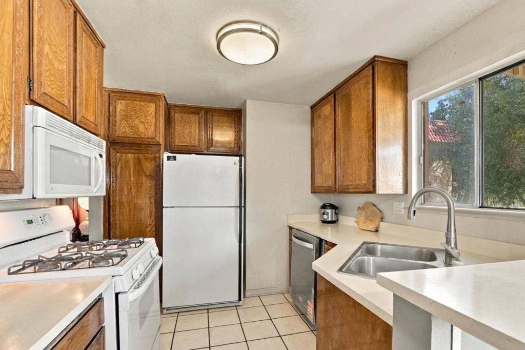 1035 Alta Mira Drive, #A, Santa Clara, CA 95051