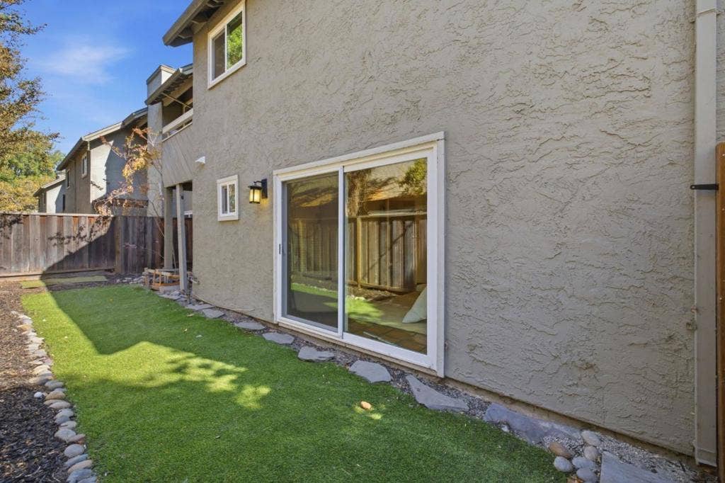 2124 Canoas Garden Avenue, #1, San Jose, CA 95125 2124 Canoas Garden Avenue, #1, San Jose, CA 95125