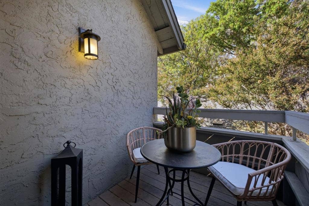 2124 Canoas Garden Avenue, #1, San Jose, CA 95125 2124 Canoas Garden Avenue, #1, San Jose, CA 95125