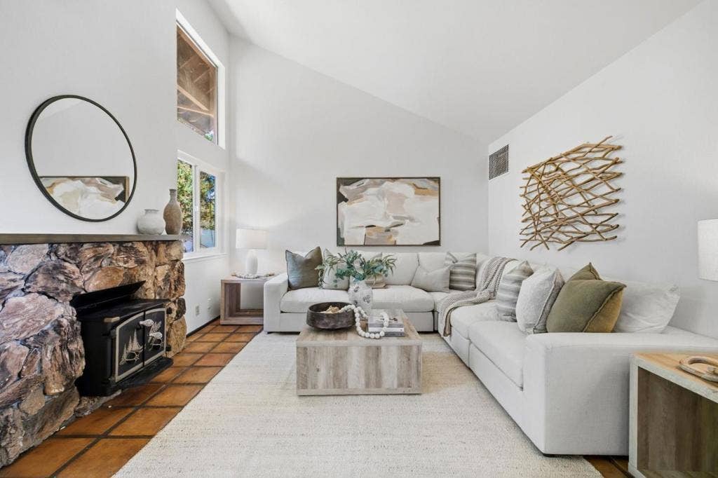 2124 Canoas Garden Avenue, #1, San Jose, CA 95125 2124 Canoas Garden Avenue, #1, San Jose, CA 95125