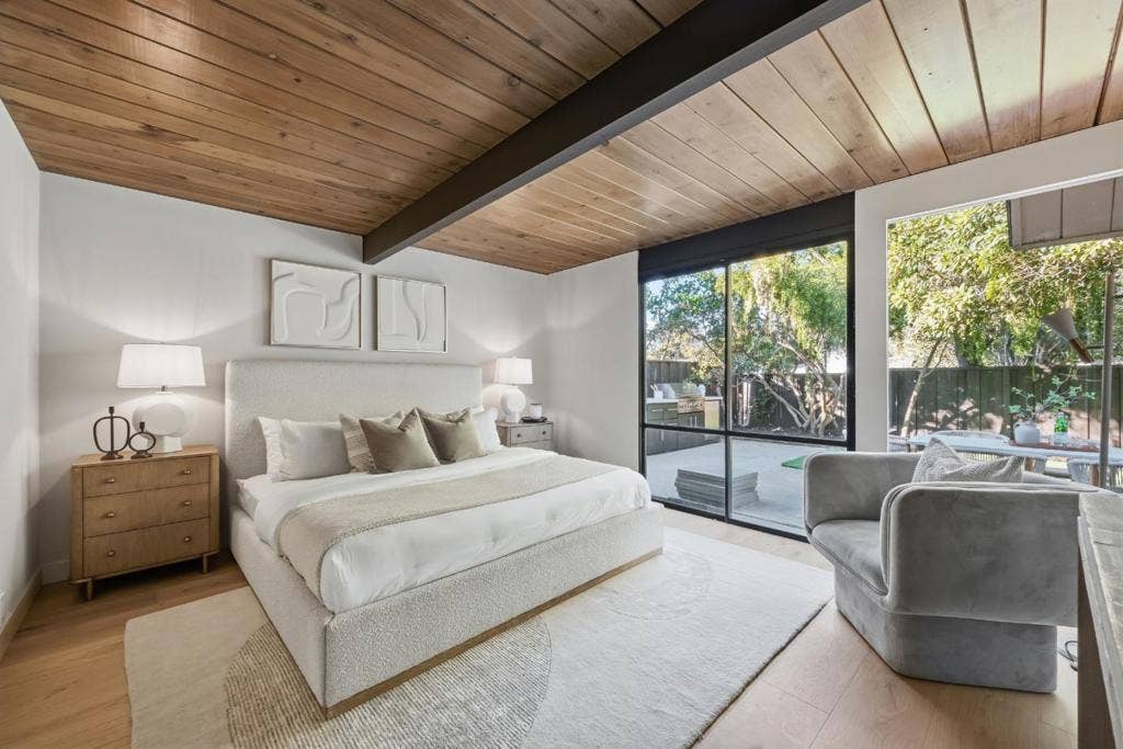 821 Cumberland Drive, Sunnyvale, CA 94087 821 Cumberland Drive, Sunnyvale, CA 94087