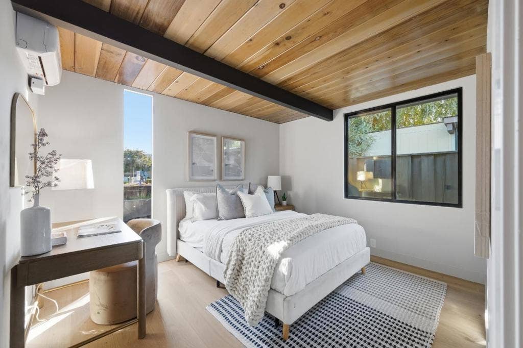 821 Cumberland Drive, Sunnyvale, CA 94087 821 Cumberland Drive, Sunnyvale, CA 94087