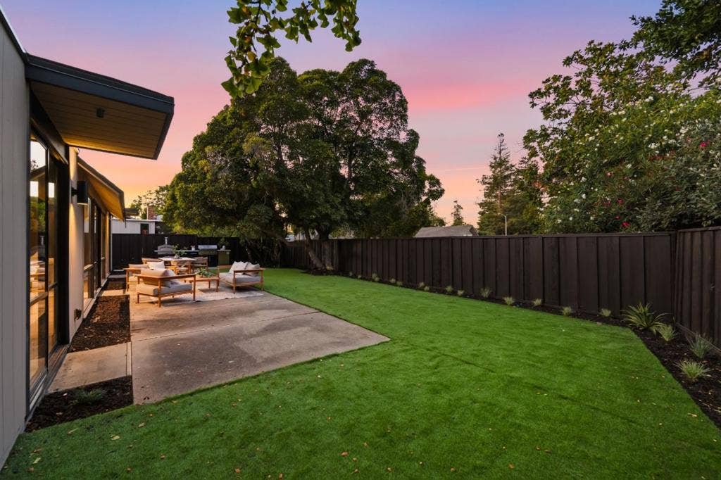 821 Cumberland Drive, Sunnyvale, CA 94087 821 Cumberland Drive, Sunnyvale, CA 94087