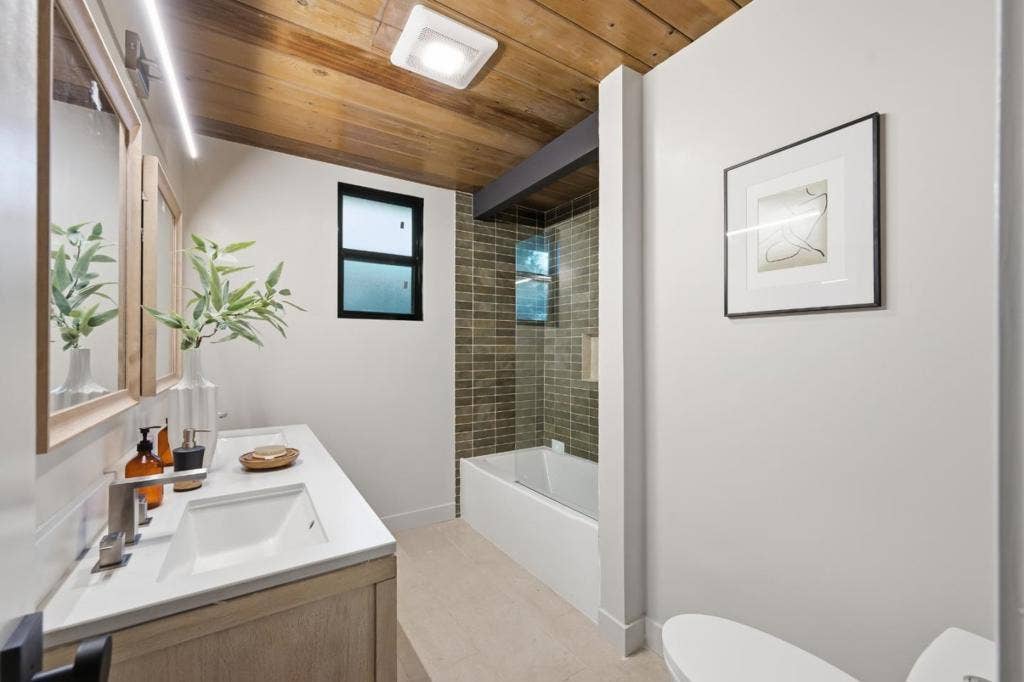 821 Cumberland Drive, Sunnyvale, CA 94087 821 Cumberland Drive, Sunnyvale, CA 94087