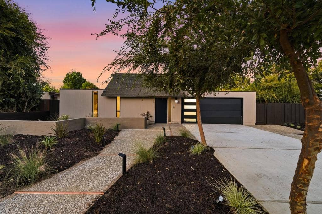 821 Cumberland Drive, Sunnyvale, CA 94087 821 Cumberland Drive, Sunnyvale, CA 94087