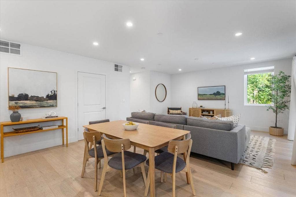 16319 Hamsher Court, Los Gatos, CA 95032 16319 Hamsher Court, Los Gatos, CA 95032