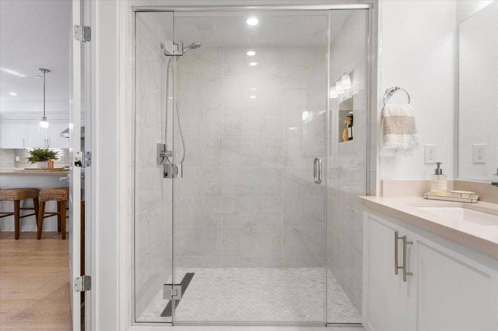 16319 Hamsher Court, Los Gatos, CA 95032 16319 Hamsher Court, Los Gatos, CA 95032