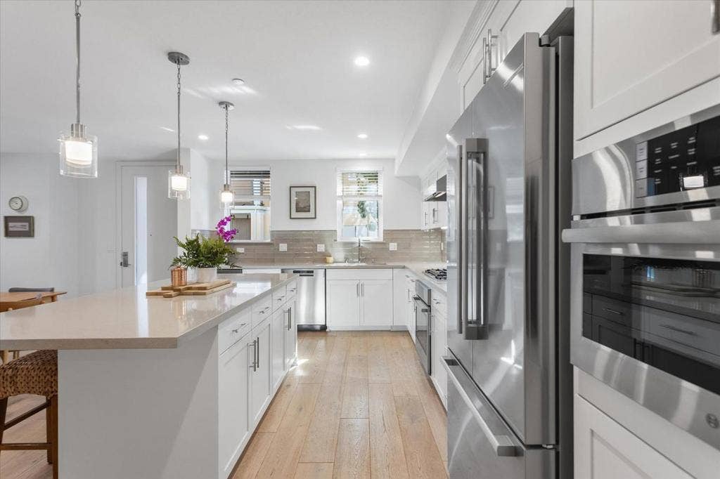 16319 Hamsher Court, Los Gatos, CA 95032 16319 Hamsher Court, Los Gatos, CA 95032