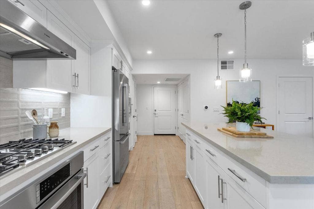 16319 Hamsher Court, Los Gatos, CA 95032 16319 Hamsher Court, Los Gatos, CA 95032