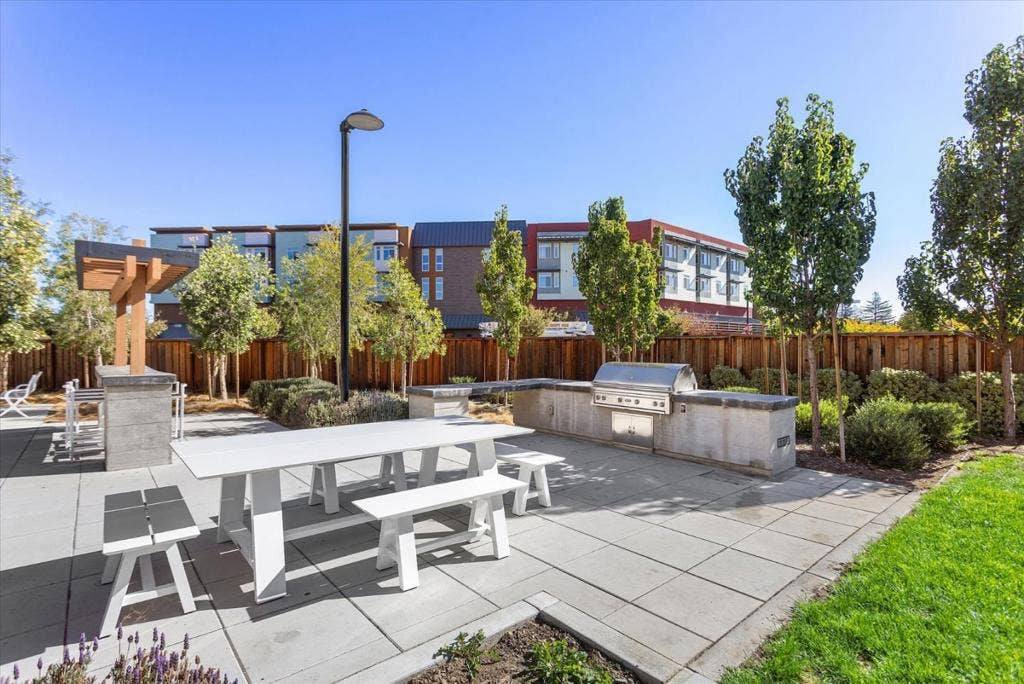16319 Hamsher Court, Los Gatos, CA 95032 16319 Hamsher Court, Los Gatos, CA 95032