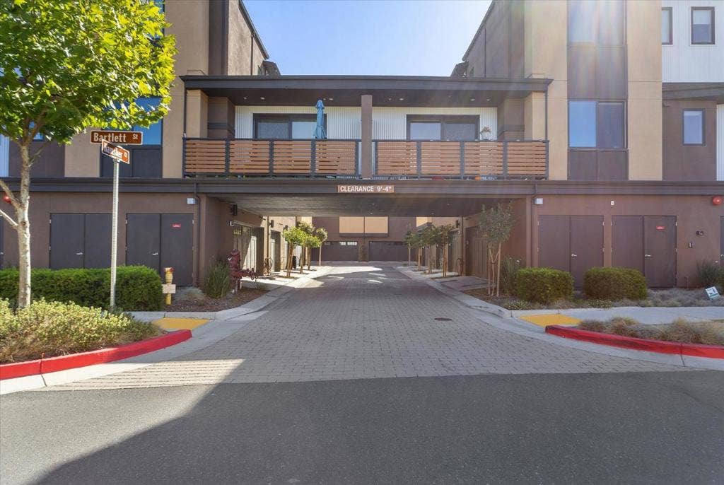 16319 Hamsher Court, Los Gatos, CA 95032 16319 Hamsher Court, Los Gatos, CA 95032