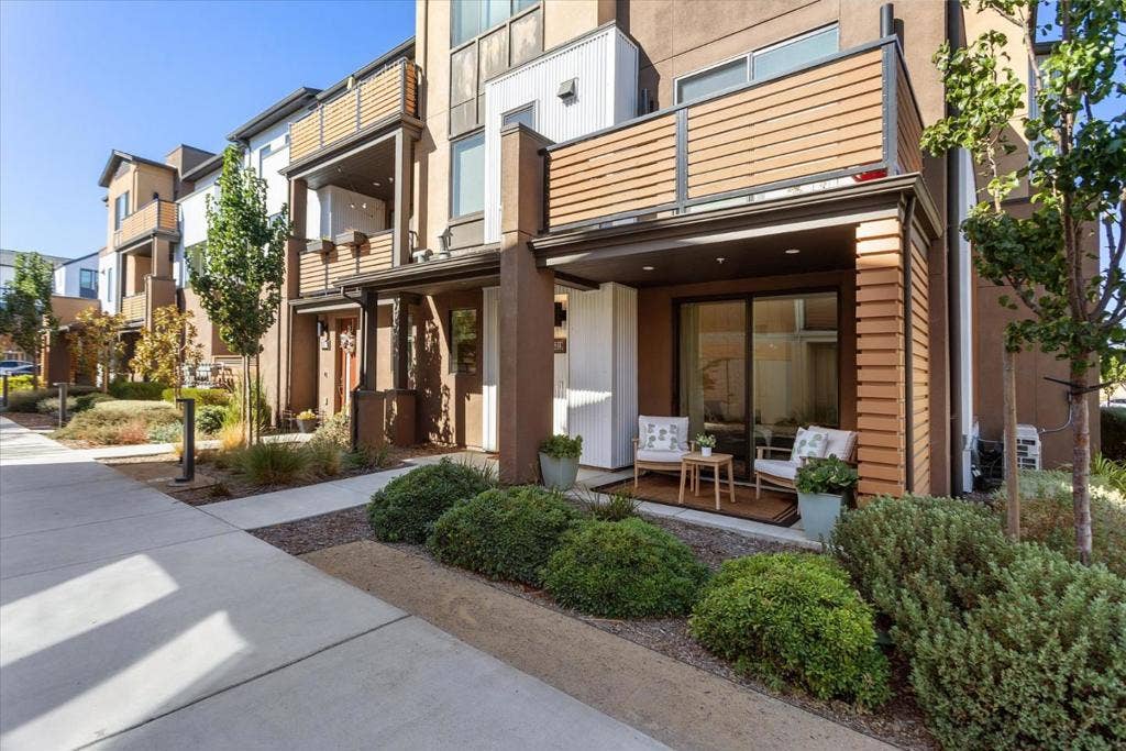 16319 Hamsher Court, Los Gatos, CA 95032 16319 Hamsher Court, Los Gatos, CA 95032
