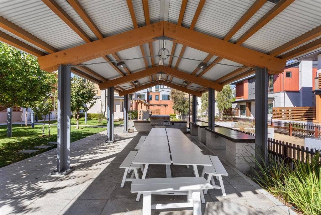 16319 Hamsher Court, Los Gatos, CA 95032 16319 Hamsher Court, Los Gatos, CA 95032