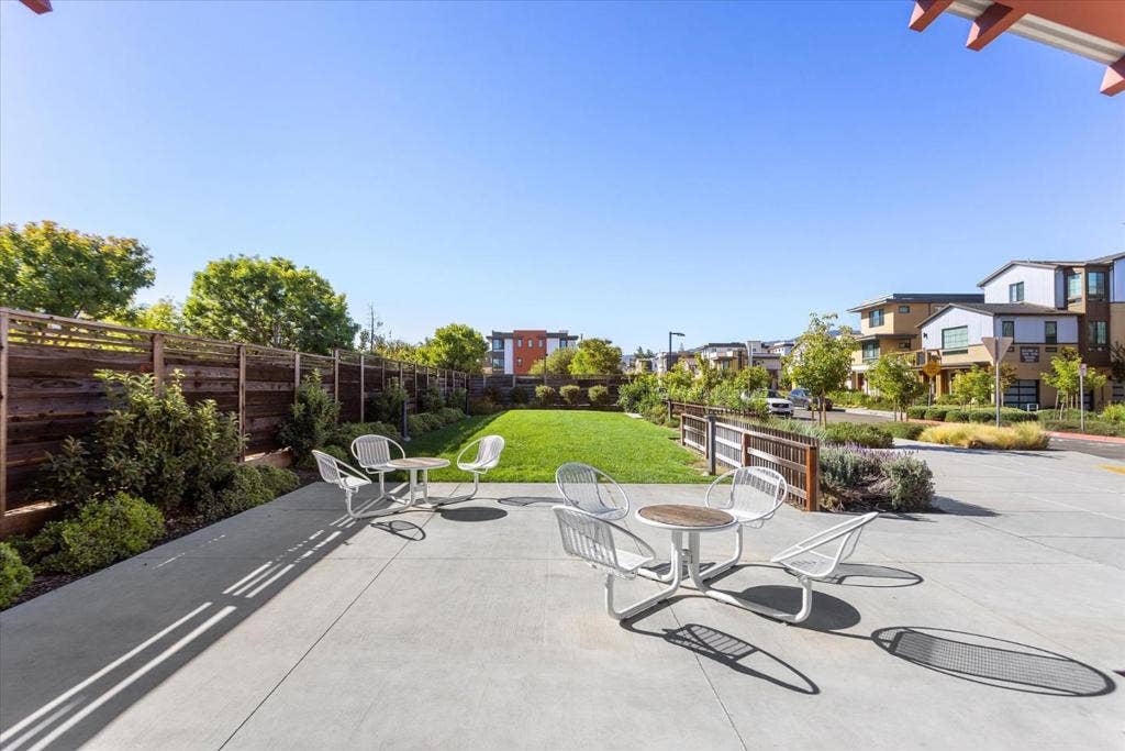 16319 Hamsher Court, Los Gatos, CA 95032 16319 Hamsher Court, Los Gatos, CA 95032